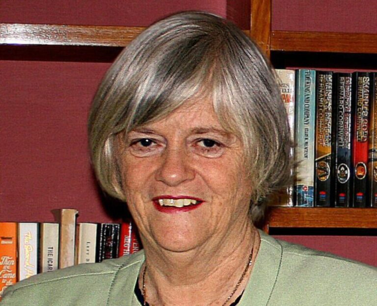 Suspeito de matar ex-ministra britânica é indiciado no Reino Unido