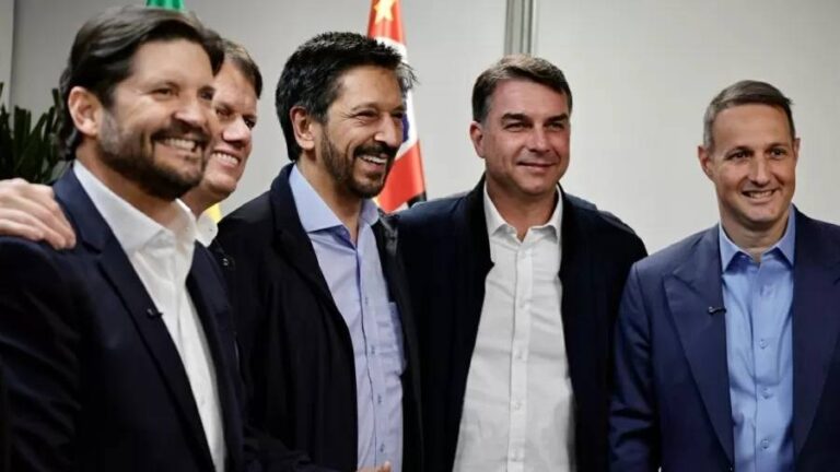 PP e União Brasil de São Paulo oficializam apoio a Flávio Bolsonaro à Presidência