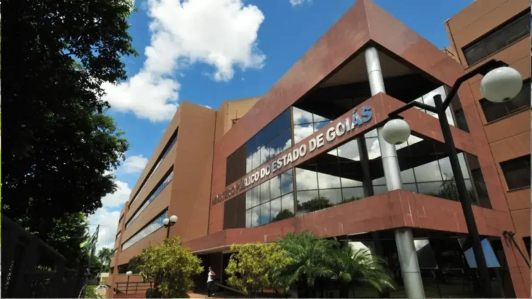 Síndica de condomínio em Goiânia é investigada por injúria racial contra moradora